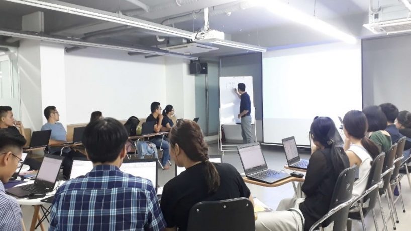 UniTrain triển khai chương trình đào tạo Excel trong xử lý dữ liệu và trình bày báo cáo chuyên nghiệp cho Fossil Việt Nam